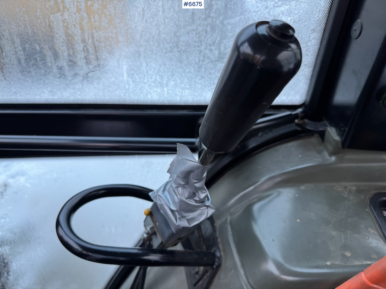 Farm tractor 1997 New Holland L 85 w/ front loader.: picture 19 Farm tractor 1997 New Holland L 85 w/ front loader.: picture 19