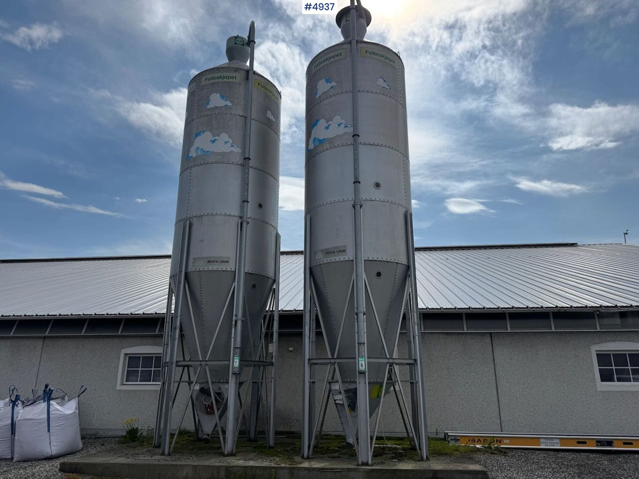 2008 Mafa 27.6 cubic meter feed silos x2 - Livestock equipment: picture 1 2008 Mafa 27.6 cubic meter feed silos x2 - Livestock equipment: picture 1