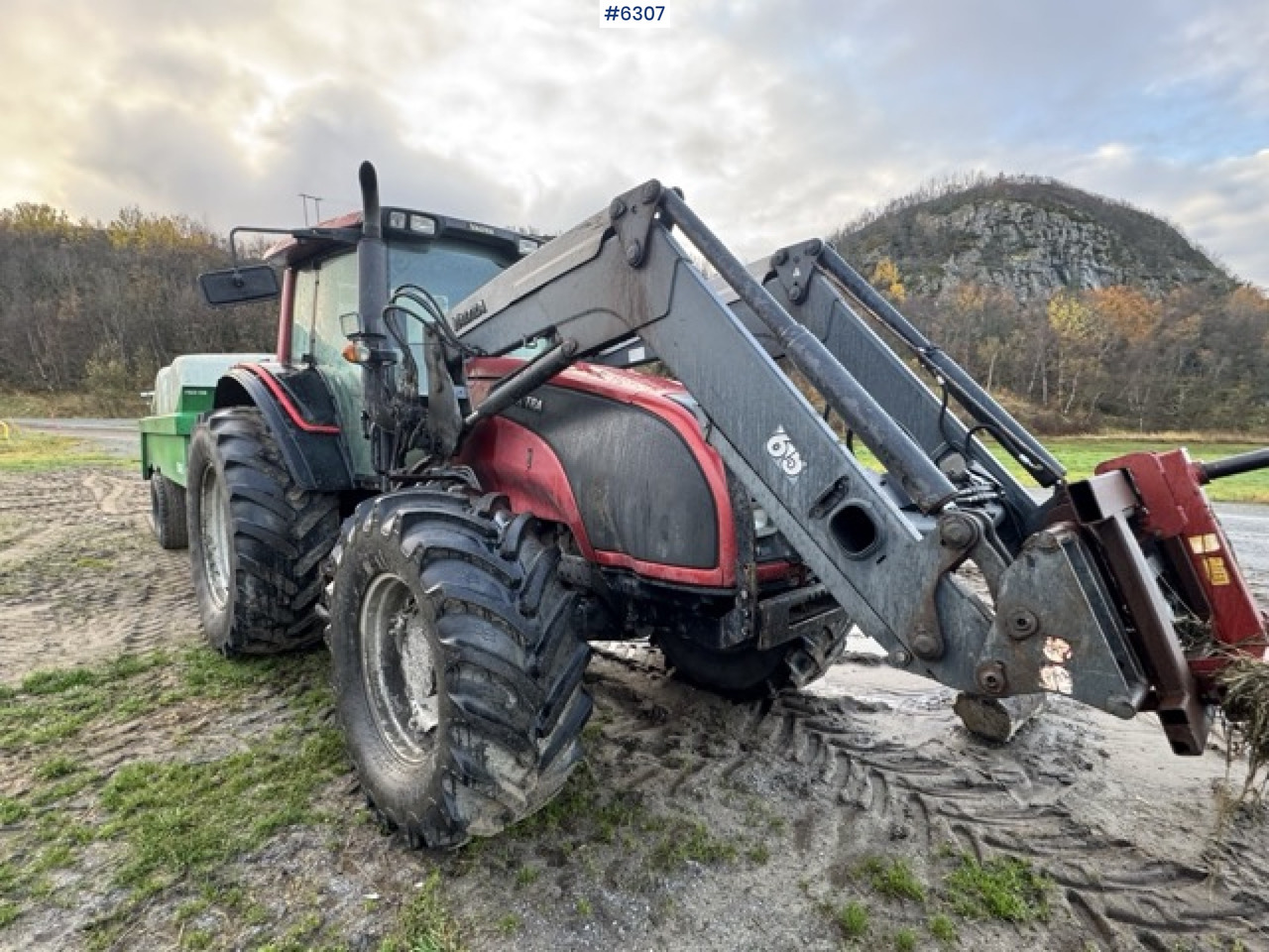 2008 Valtra T190 with front loader and 3rd function. SEE VIDEO! - Farm tractor: picture 2 2008 Valtra T190 with front loader and 3rd function. SEE VIDEO! - Farm tractor: picture 2