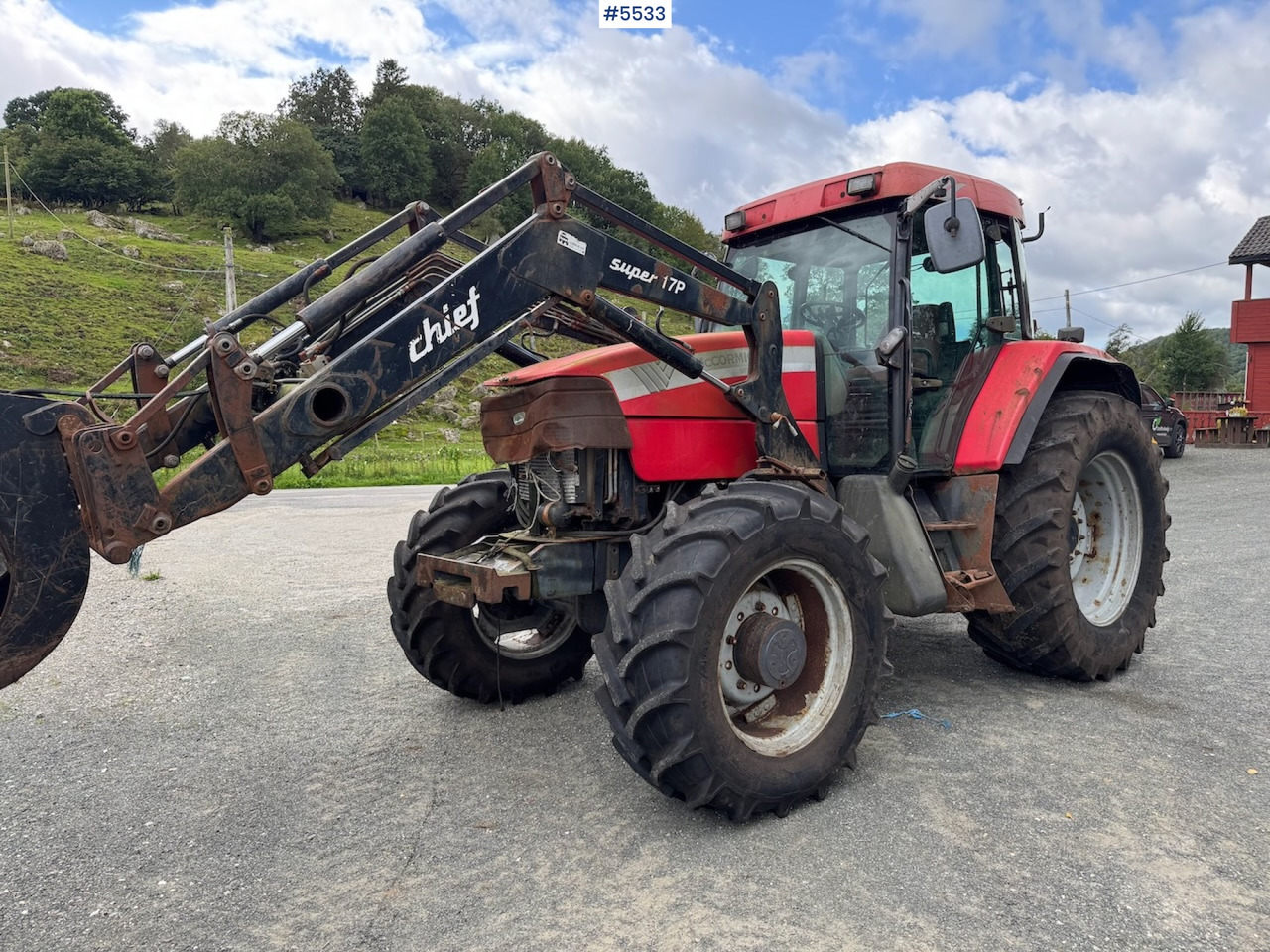 2009 McCormick MTX 150 w/ Front loader - Farm tractor: picture 4 2009 McCormick MTX 150 w/ Front loader - Farm tractor: picture 4