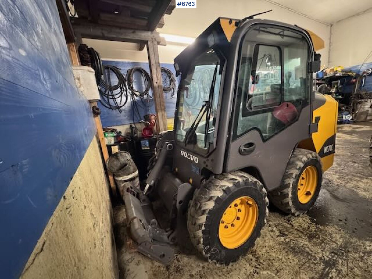 2014 Volvo MC70C T4 compact loader with bucket and pallet forks. Certified. - Compact loader: picture 1 2014 Volvo MC70C T4 compact loader with bucket and pallet forks. Certified. - Compact loader: picture 1