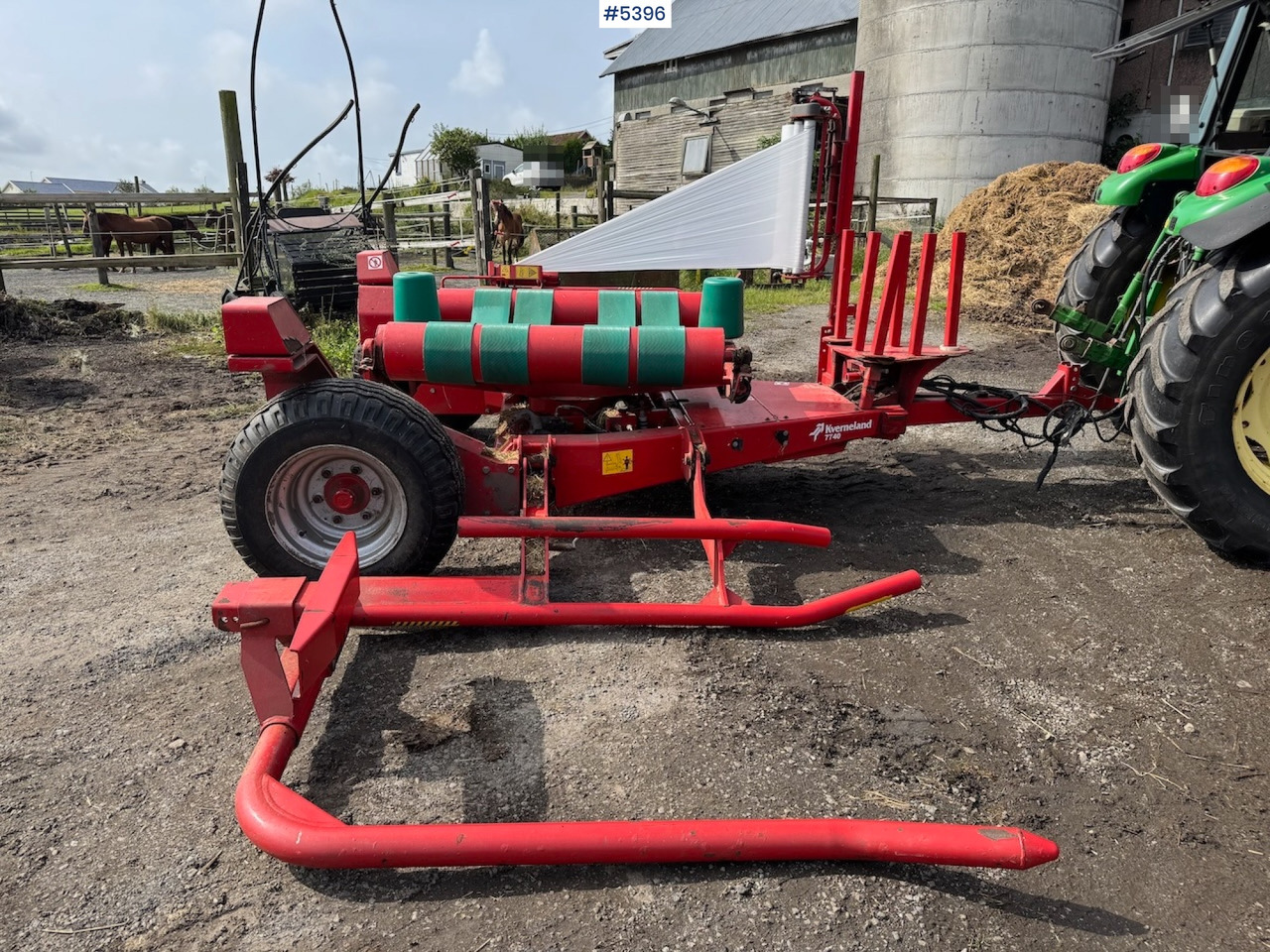 2016 Kverneland 7740 J round bale wrapper - Hay and forage equipment: picture 2 2016 Kverneland 7740 J round bale wrapper - Hay and forage equipment: picture 2