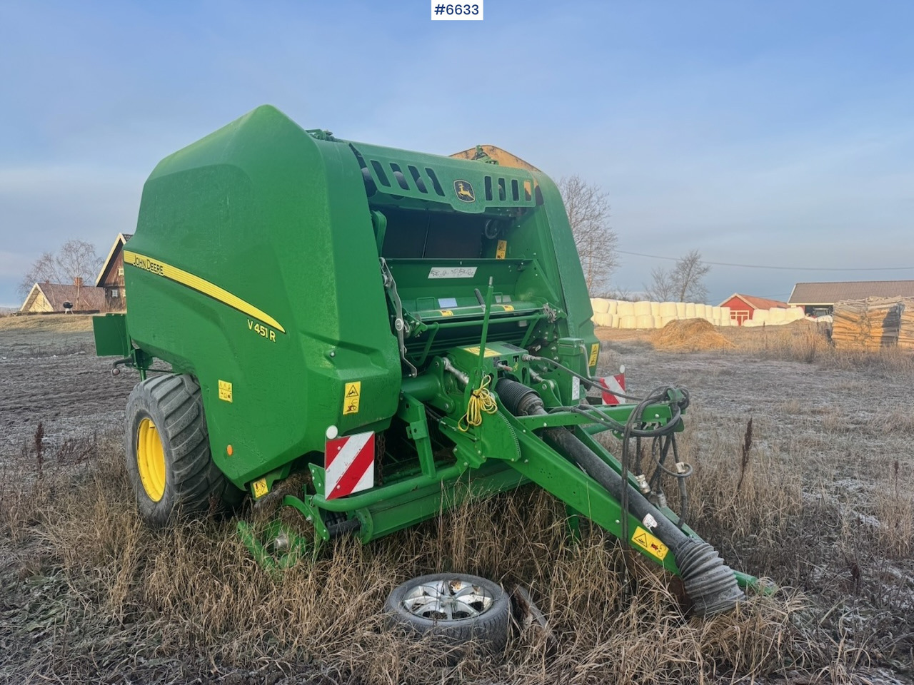 2018 John Deere V451R Round baler - Hay and forage equipment: picture 1 2018 John Deere V451R Round baler - Hay and forage equipment: picture 1