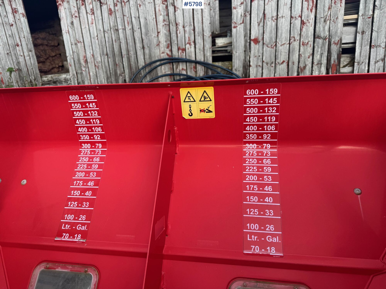 Fertilizer spreader 2018 Kverneland Manure spreader. Repair project: picture 13