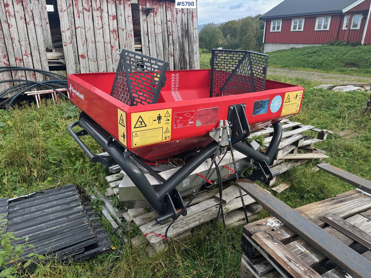 Fertilizer spreader 2018 Kverneland Manure spreader. Repair project: picture 8