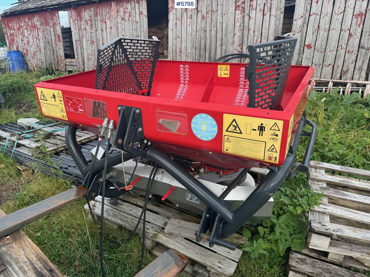 Fertilizer spreader 2018 Kverneland Manure spreader. Repair project: picture 6
