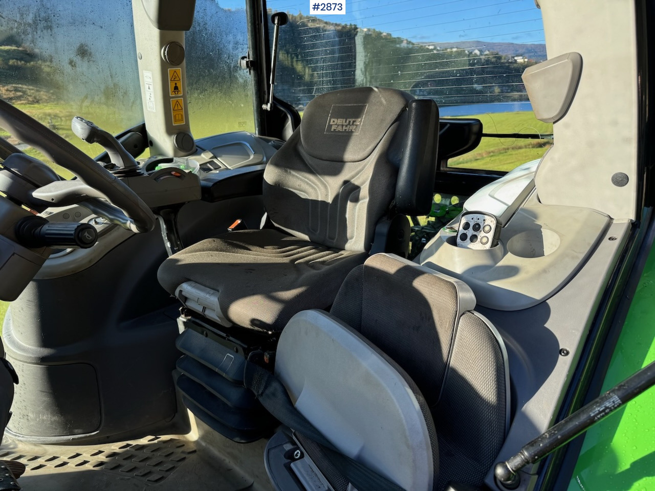 Farm tractor 2019 Deutz-Fahr 6120 TV w/front loader and twin wheels: picture 6