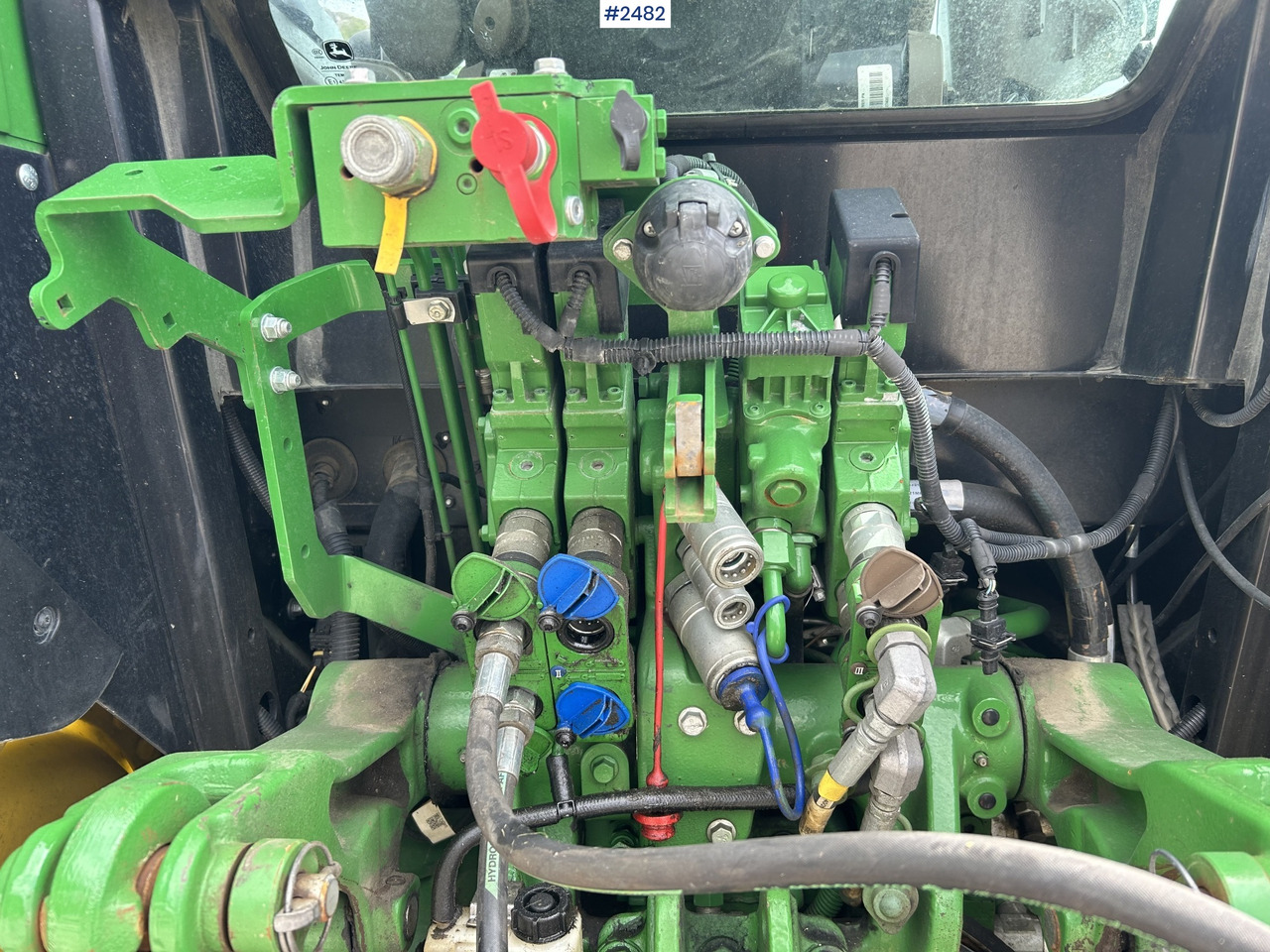 2020 John Deere 5125R w/ Quicke Q3s front loader - Farm tractor: picture 4 2020 John Deere 5125R w/ Quicke Q3s front loader - Farm tractor: picture 4