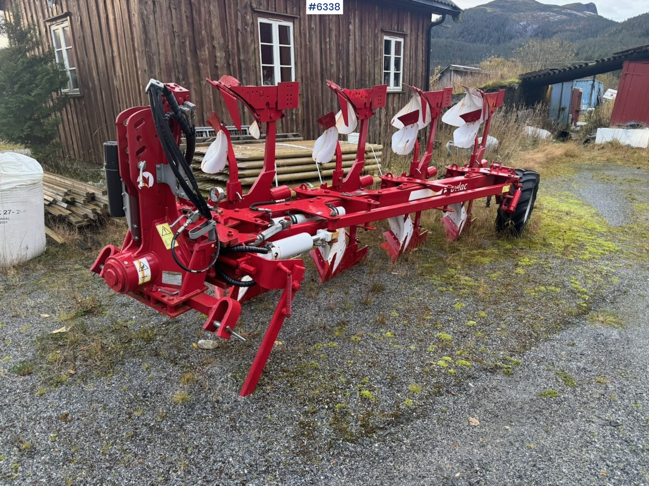 2021 Ovlac 4-furrow reversible plough - Soil tillage equipment: picture 1 2021 Ovlac 4-furrow reversible plough - Soil tillage equipment: picture 1
