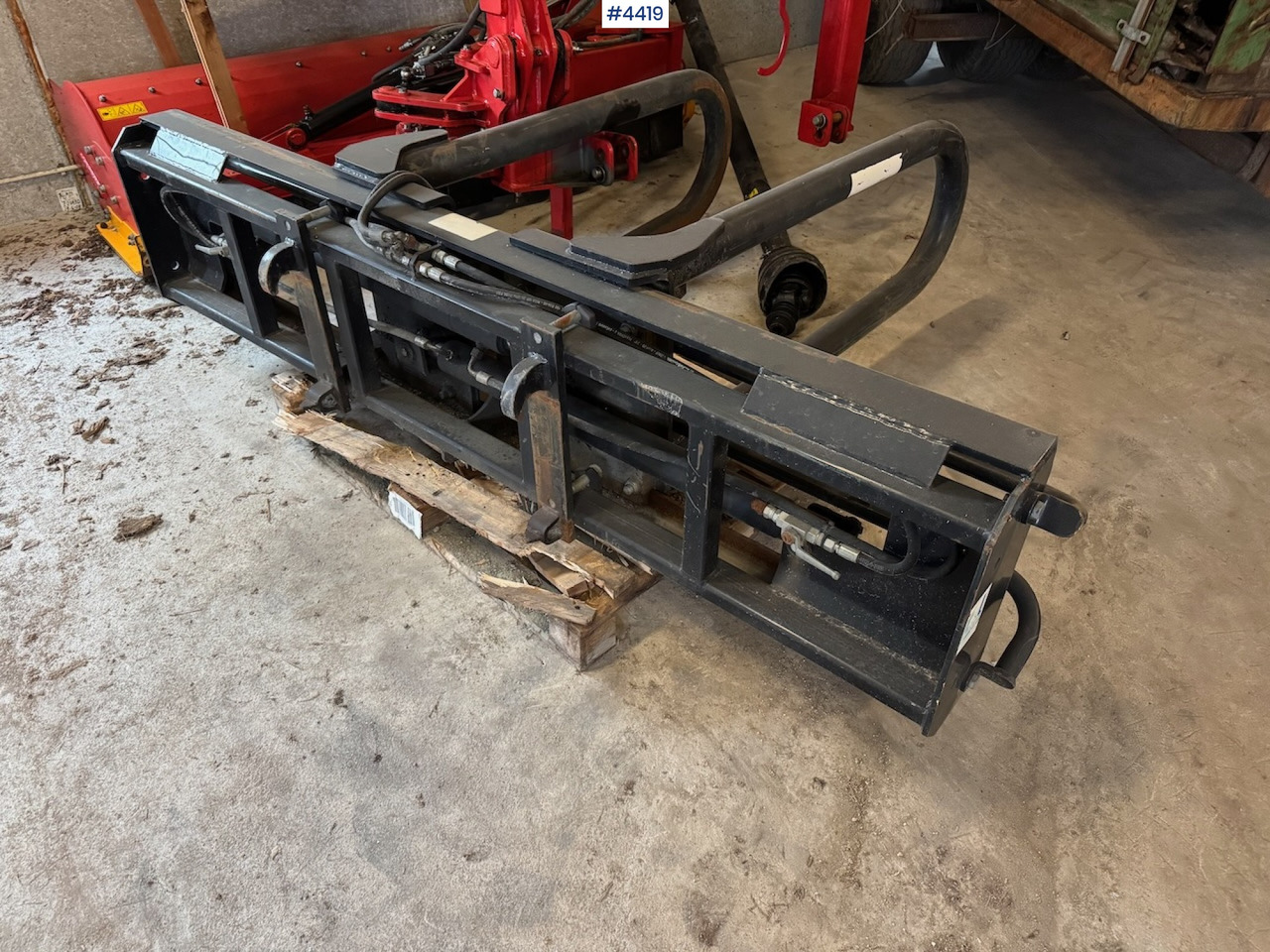 Ålø Square clamp - Hay and forage equipment: picture 3 Ålø Square clamp - Hay and forage equipment: picture 3