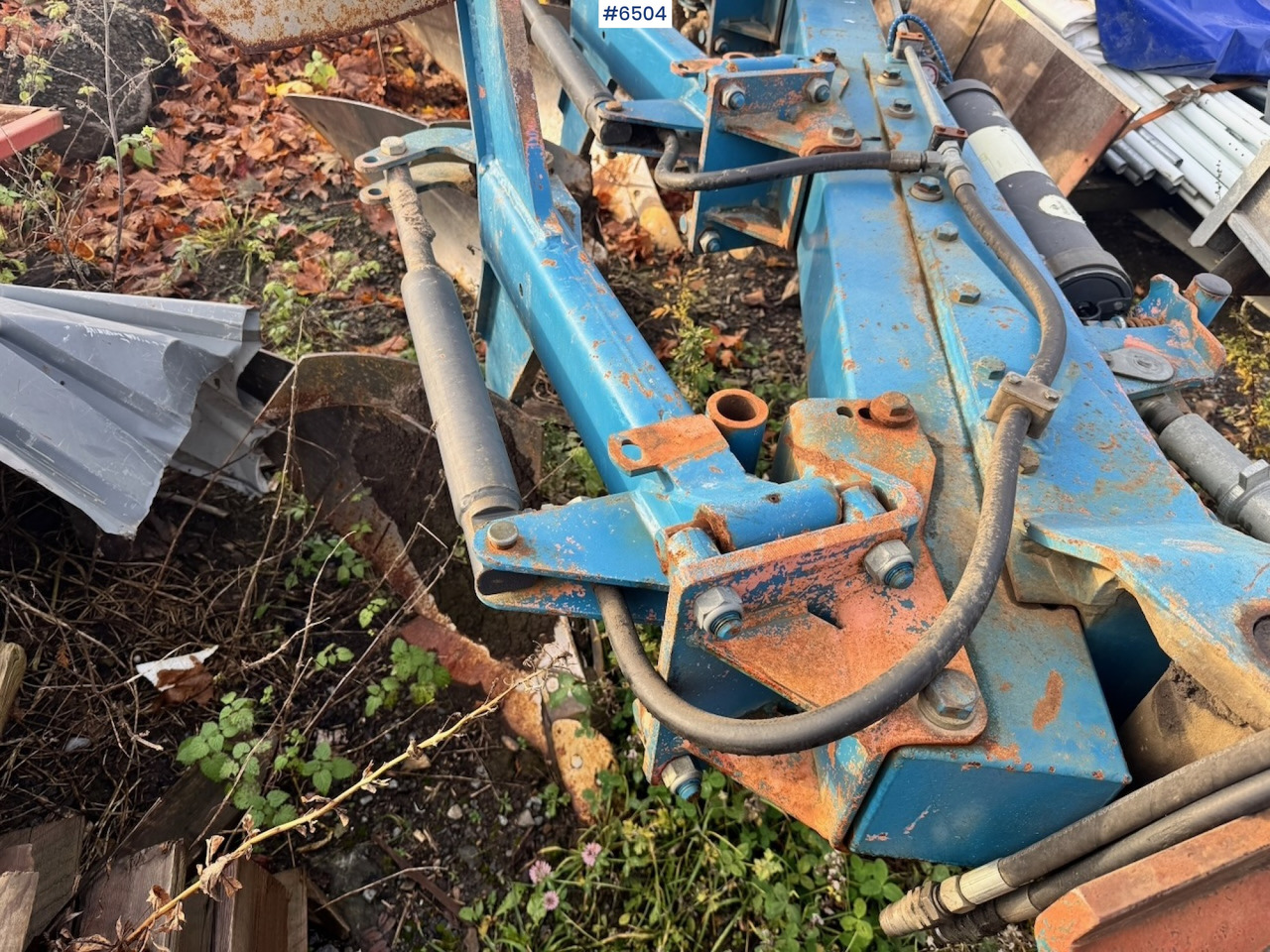 Approx. 1995 Øverum 3-furrow reversible plough - Soil tillage equipment: picture 5 Approx. 1995 Øverum 3-furrow reversible plough - Soil tillage equipment: picture 5