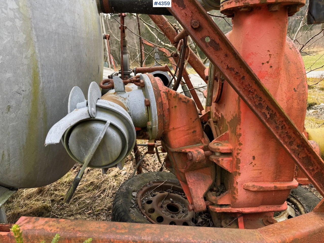 Manure spreader Bauer Manure spreader with boom cannon.: picture 12