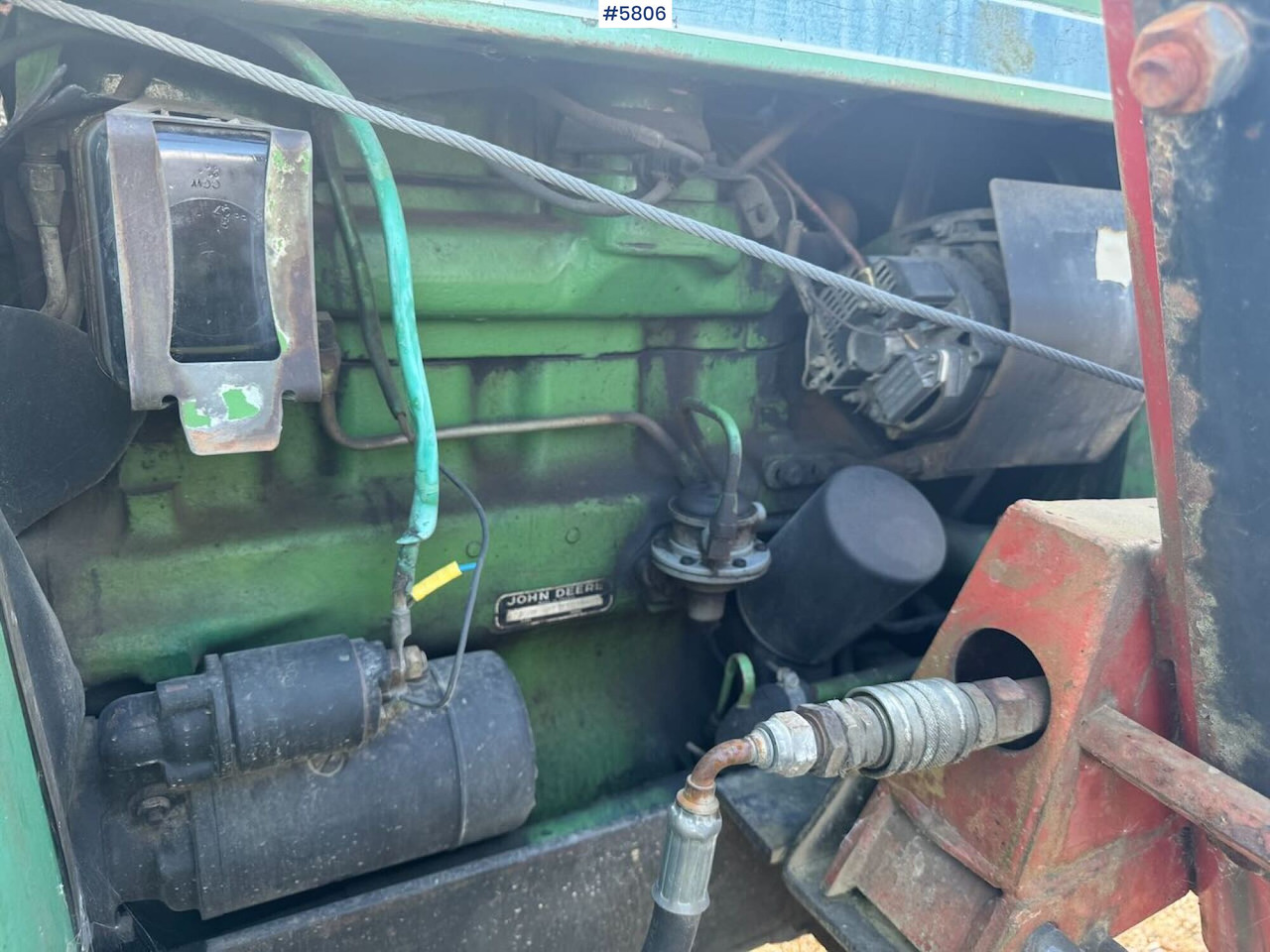 Farm tractor John Deere 2130: picture 14