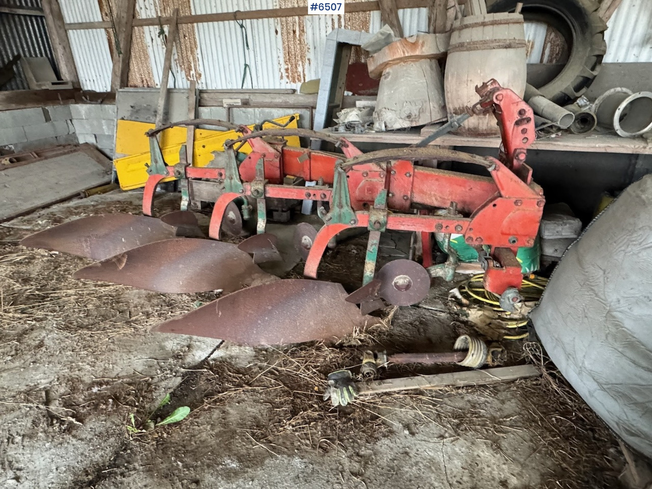 Kverneland 3-furrow plough - Soil tillage equipment: picture 3 Kverneland 3-furrow plough - Soil tillage equipment: picture 3