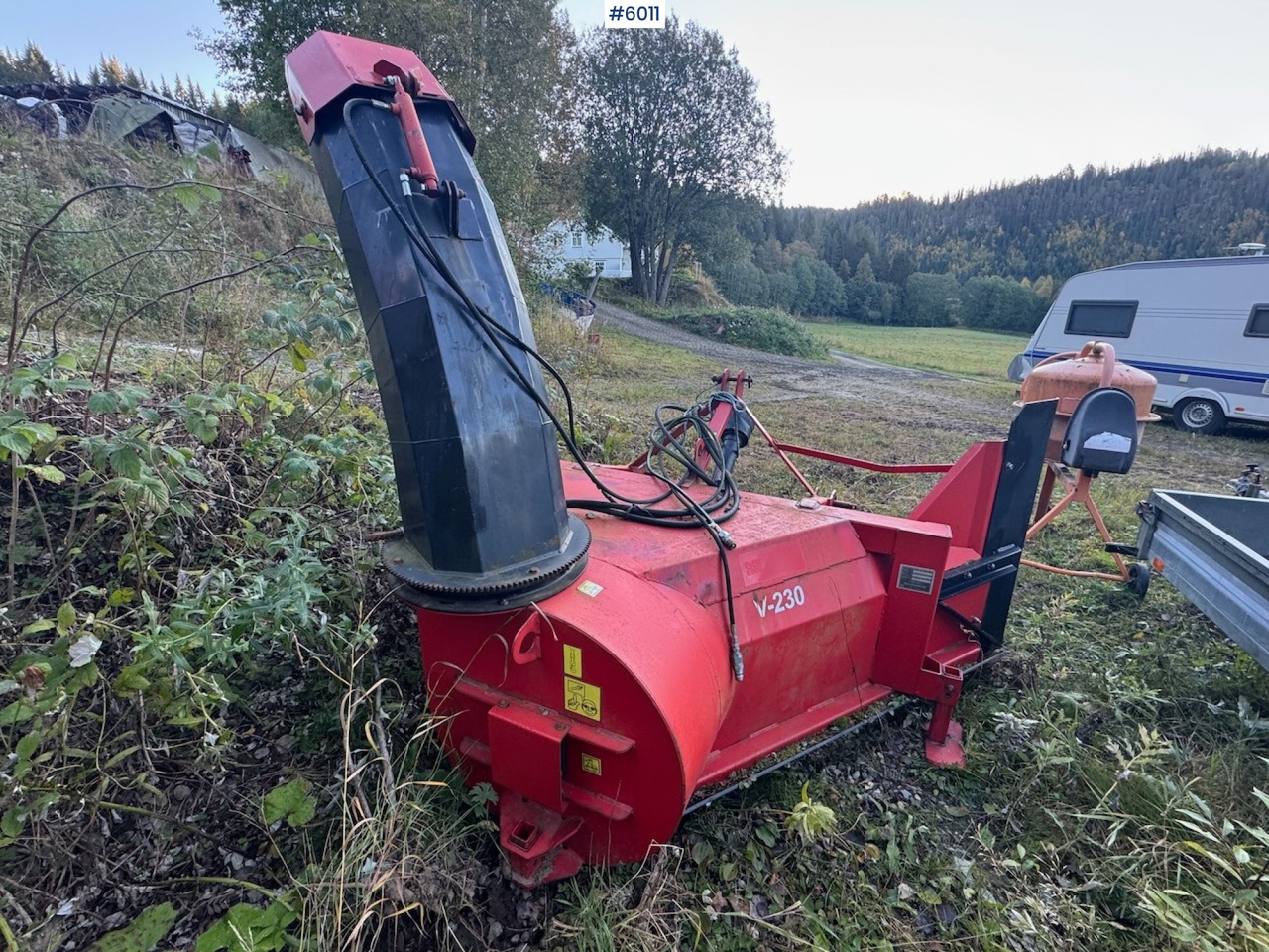 SISU Handel V-230 Snow blower - Municipal/ Special vehicle: picture 1 SISU Handel V-230 Snow blower - Municipal/ Special vehicle: picture 1