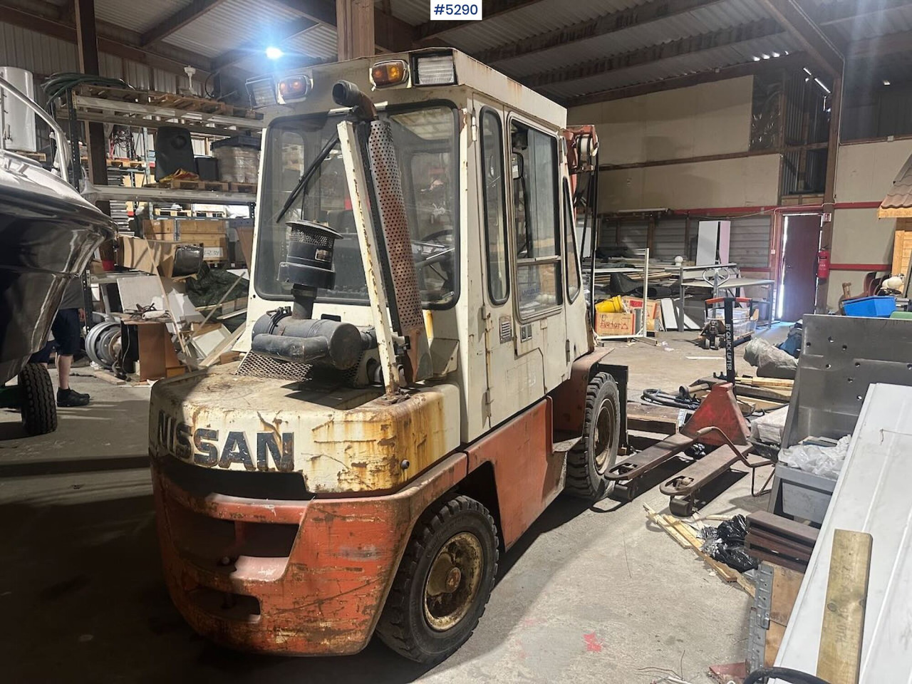 Nissan Forklift truck - Forklift: picture 2 Nissan Forklift truck - Forklift: picture 2