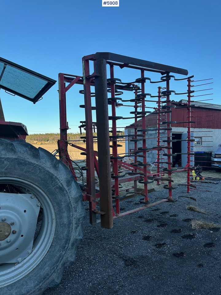 Väderstad Cultivator 4.6 m - Soil tillage equipment: picture 4 Väderstad Cultivator 4.6 m - Soil tillage equipment: picture 4