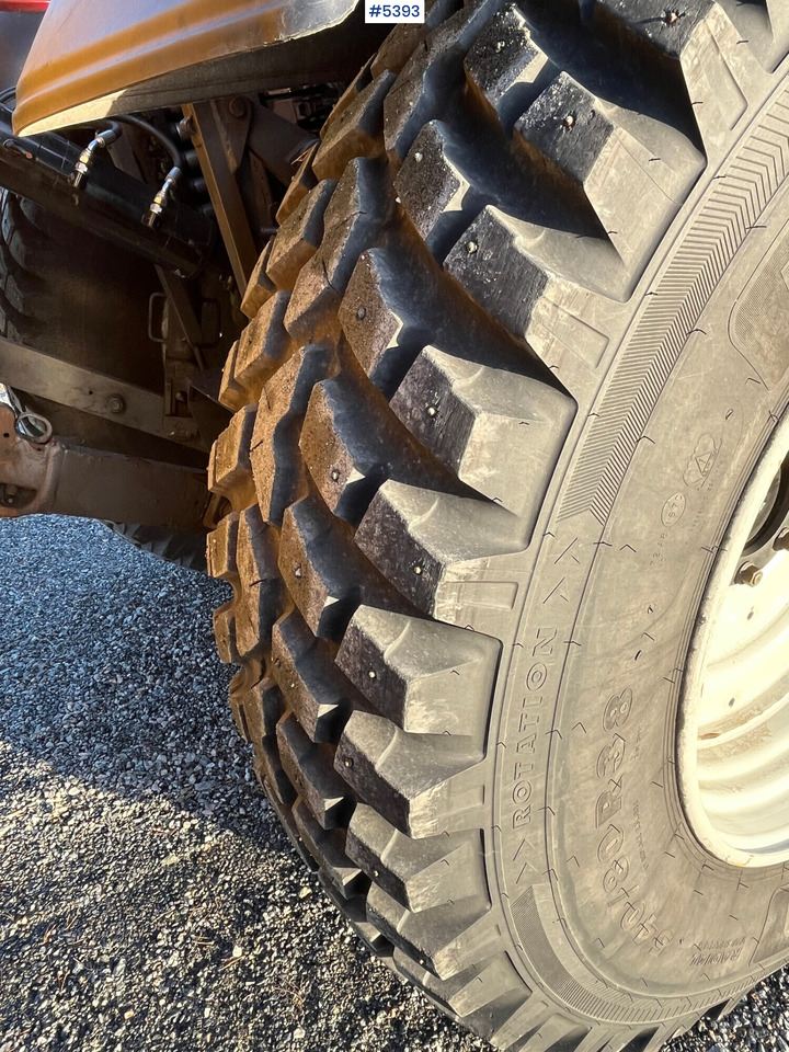 Farm tractor Valtra T 174 E Twintrac Tractor: picture 11