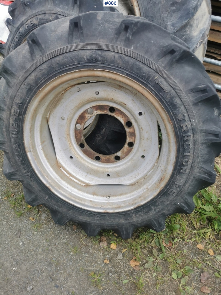 Wheel and tire package for Agricultural machinery Wheel set on Deutz-Fahr 3.60: picture 10 Wheel and tire package for Agricultural machinery Wheel set on Deutz-Fahr 3.60: picture 10
