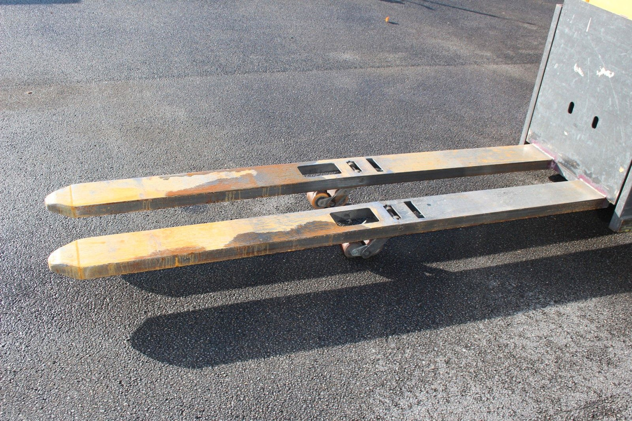 Atlet PPL/200S Ameise Niedrighubwagen - Pallet truck: picture 5 Atlet PPL/200S Ameise Niedrighubwagen - Pallet truck: picture 5