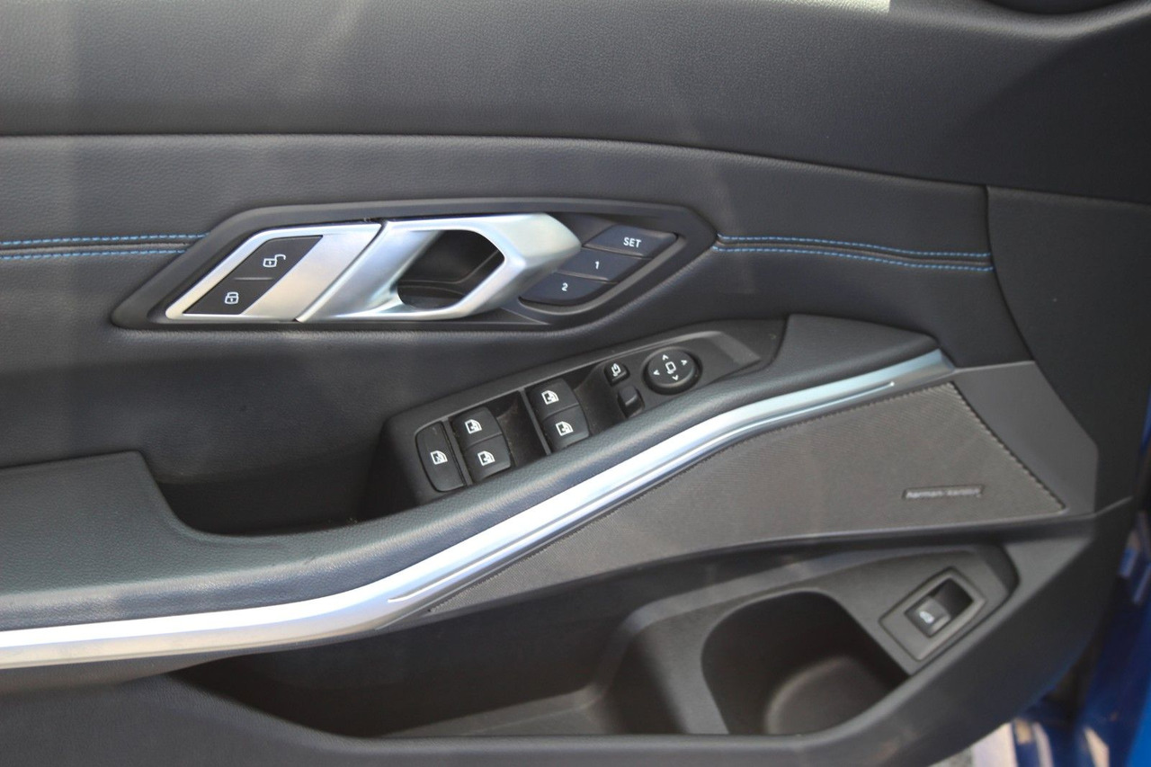 Station wagon BMW 320 Touring d M Sport Laser Alcantara Harman Kar: picture 9