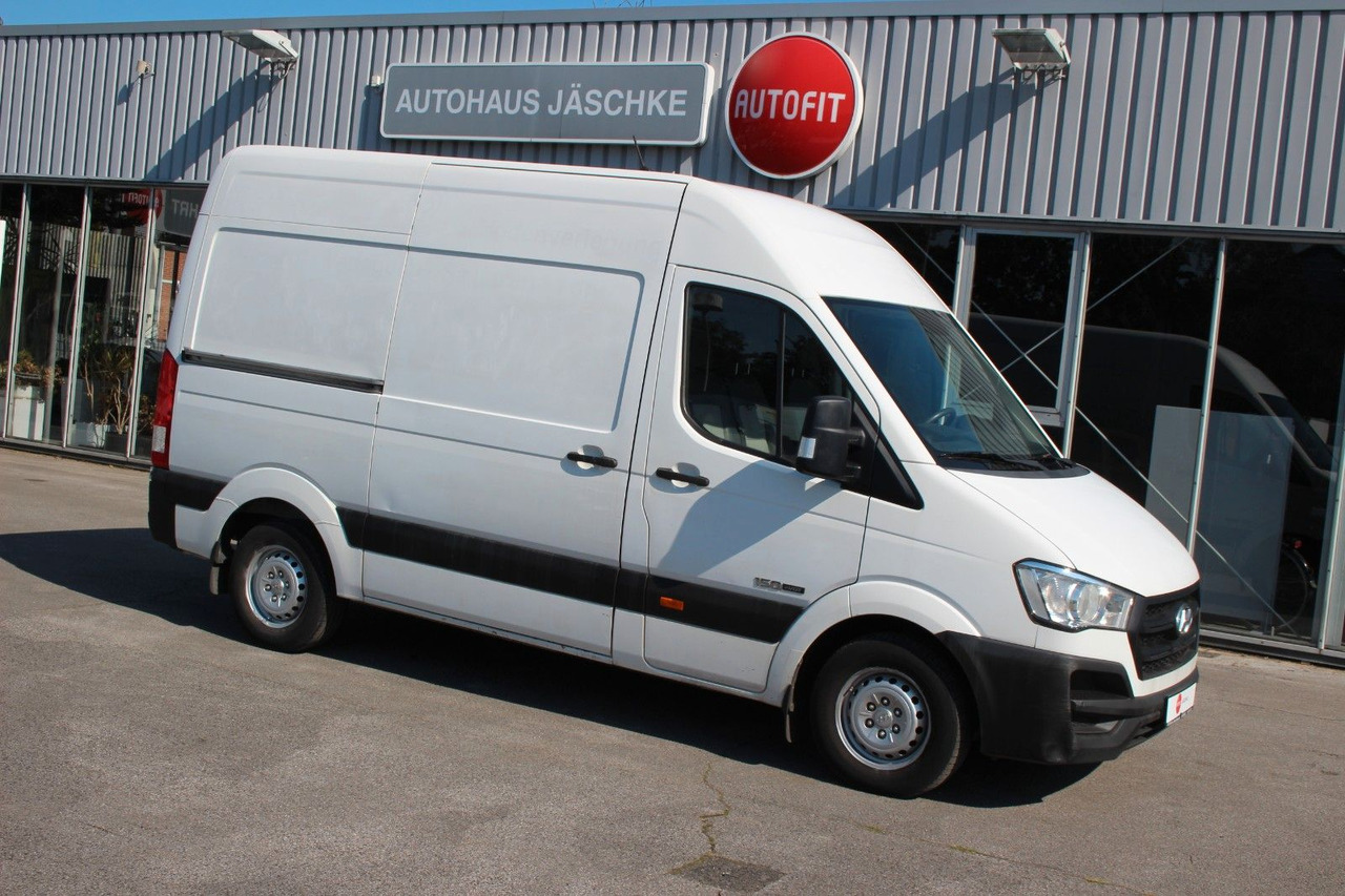 Hyundai H350 Klima L2H2 1.Hand 137tKM - Passenger van: picture 1 Hyundai H350 Klima L2H2 1.Hand 137tKM - Passenger van: picture 1