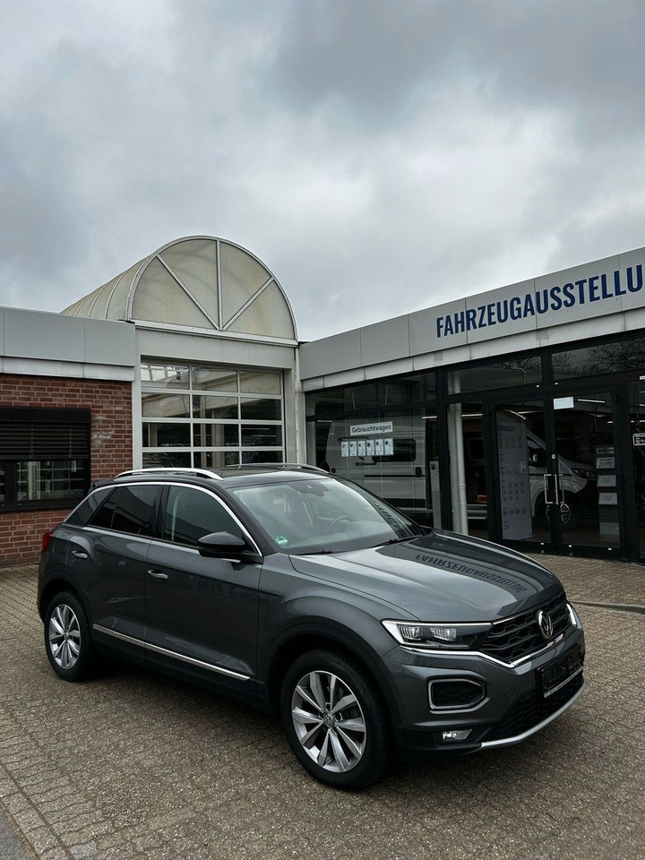 SUV Volkswagen T-Roc Style: picture 8