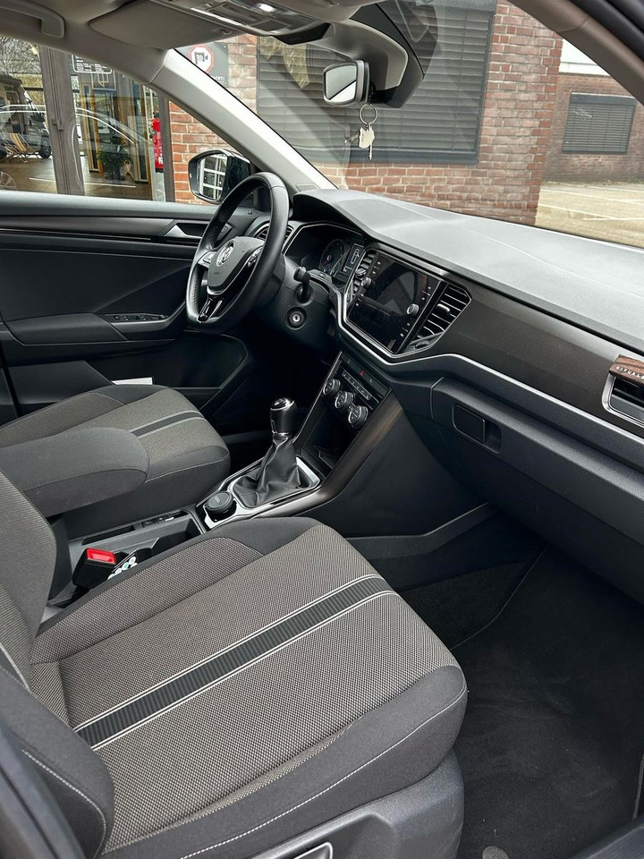 Volkswagen T-Roc Style - SUV: picture 5 Volkswagen T-Roc Style - SUV: picture 5
