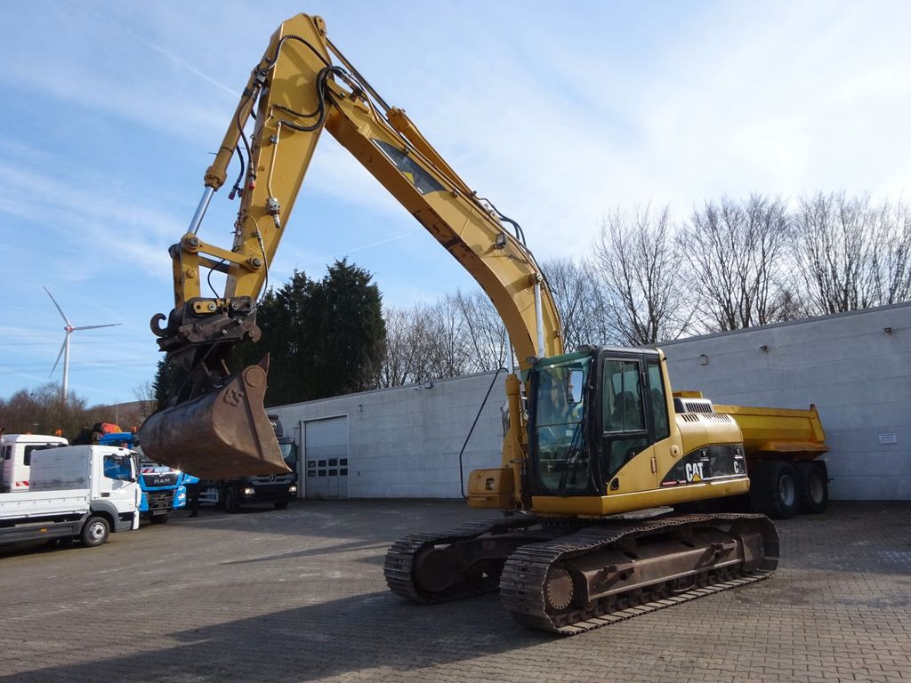 CAT 318CL - Crawler excavator: picture 1 CAT 318CL - Crawler excavator: picture 1
