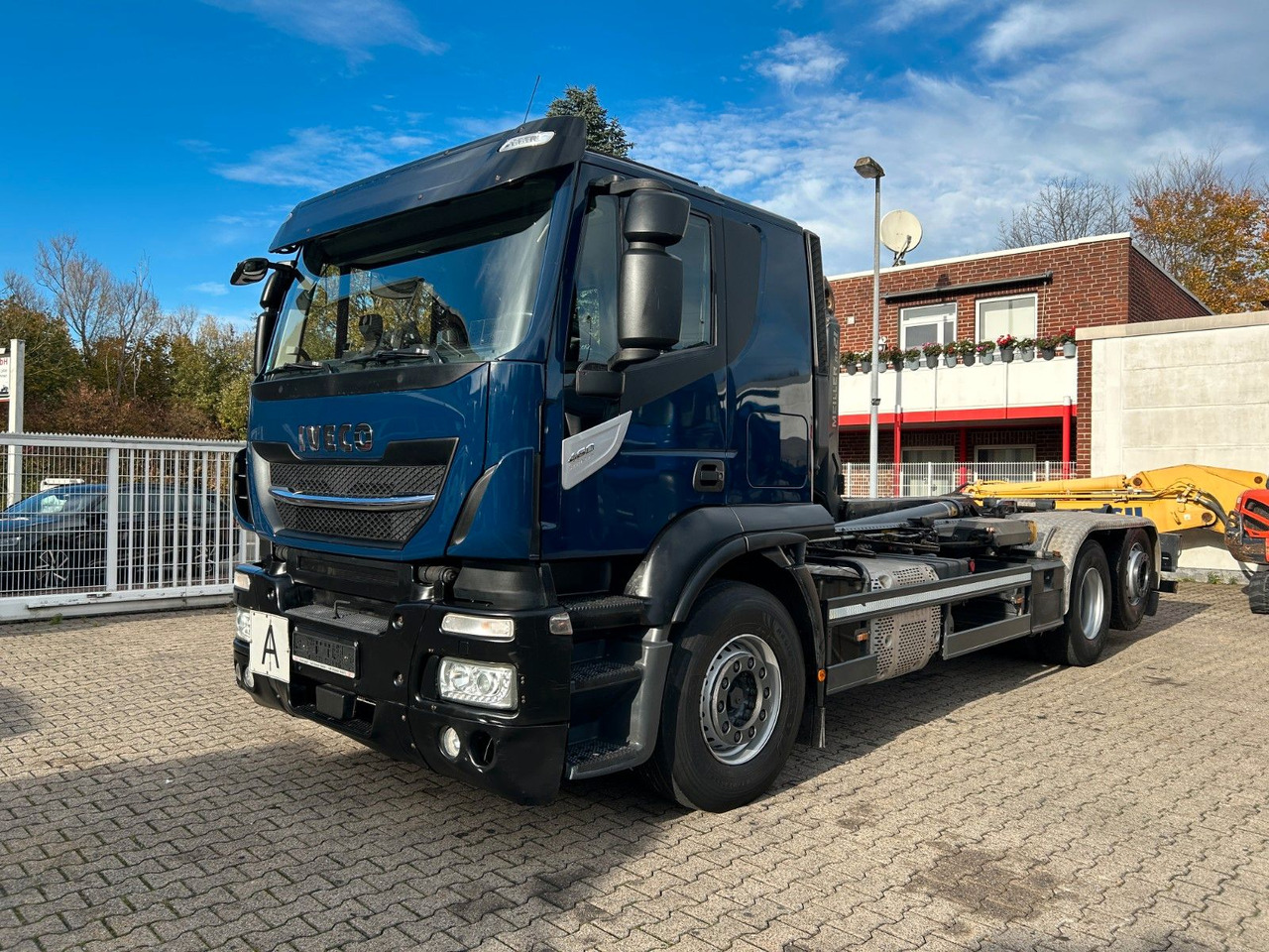 Iveco 460 Stralis MEILLER Abroller mit LIft-Lenkachse - Hook lift truck: picture 3 Iveco 460 Stralis MEILLER Abroller mit LIft-Lenkachse - Hook lift truck: picture 3
