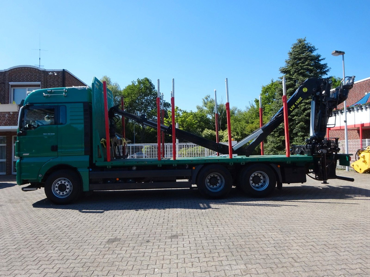 MAN 33.560 TGX mit TAJFUN L150Z Holzladekran 6x4 - Timber truck, Crane truck: picture 3 MAN 33.560 TGX mit TAJFUN L150Z Holzladekran 6x4 - Timber truck, Crane truck: picture 3