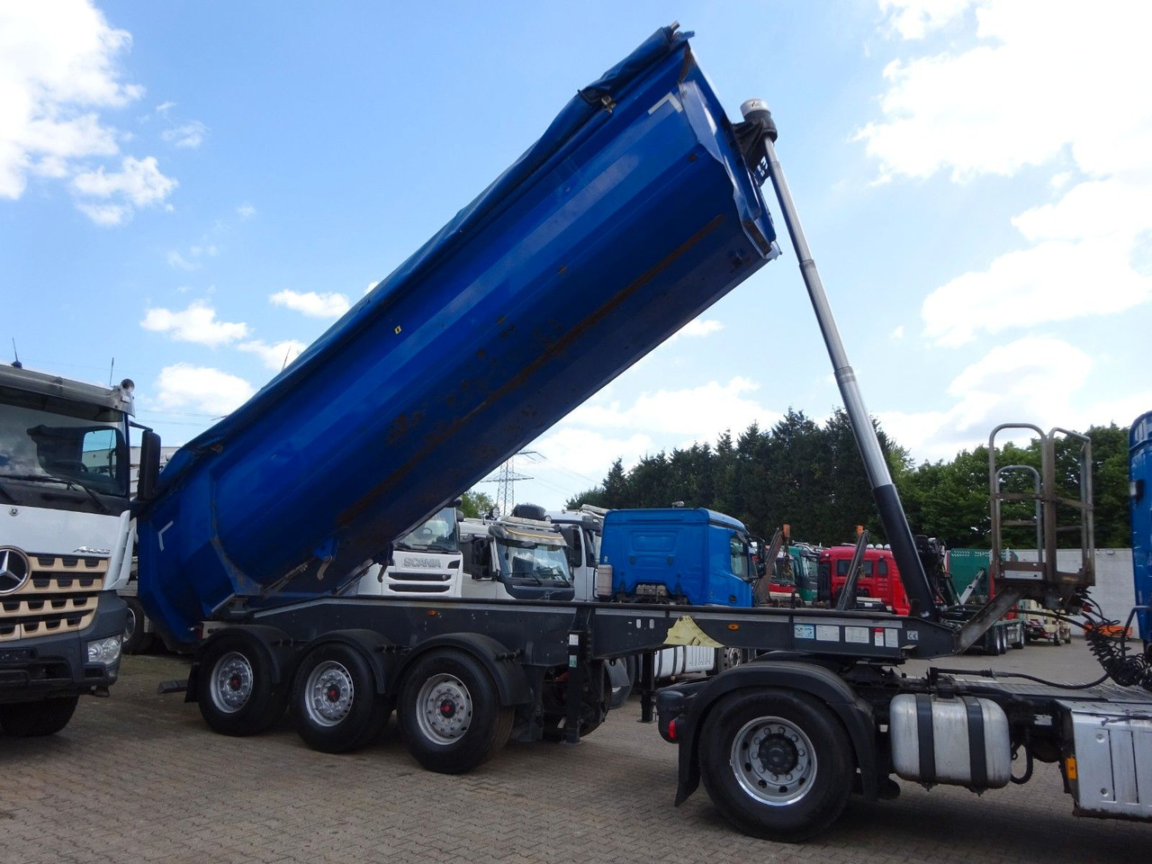 Schwarzmüller Kipp-Auflieger mit 3 Achsen K-Serie - Tipper semi-trailer: picture 2 Schwarzmüller Kipp-Auflieger mit 3 Achsen K-Serie - Tipper semi-trailer: picture 2