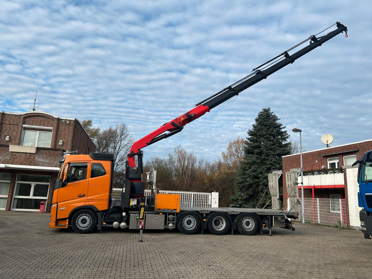 Volvo FH 510 Plattform + PK30002 TEC + Rampen - Crane truck: picture 3 Volvo FH 510 Plattform + PK30002 TEC + Rampen - Crane truck: picture 3