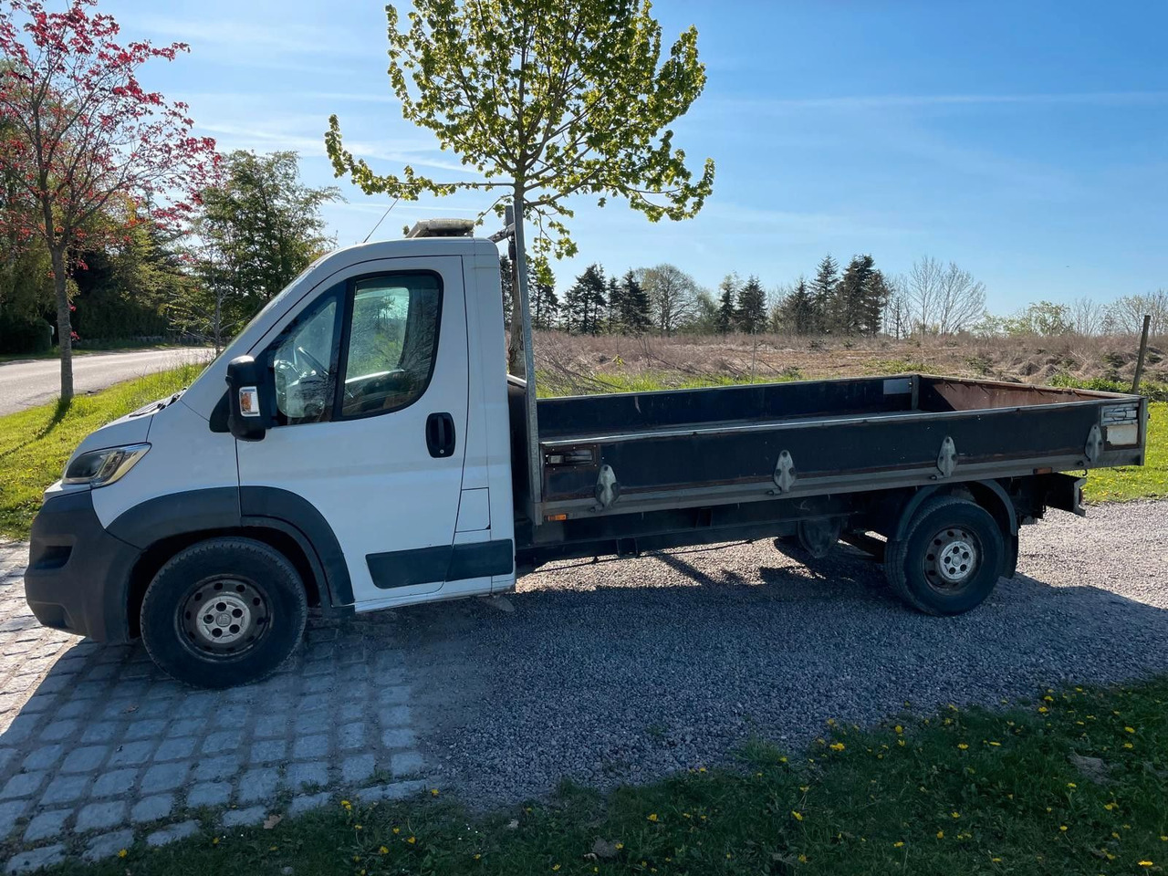Fiat 2.3 MJT 150 Chassis Automatic * NUR 150000km - Flatbed van: picture 2 Fiat 2.3 MJT 150 Chassis Automatic * NUR 150000km - Flatbed van: picture 2
