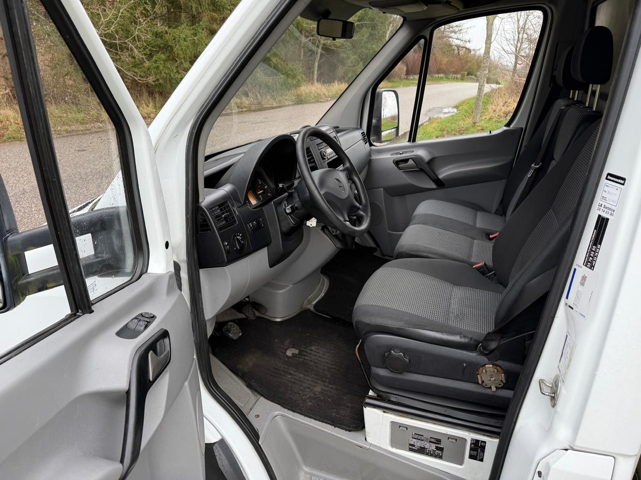 Lease a Mercedes-Benz Sprinter II 316 CDI Box + Lift *8200 EUR netto Mercedes-Benz Sprinter II 316 CDI Box + Lift *8200 EUR netto: picture 11 Lease a Mercedes-Benz Sprinter II 316 CDI Box + Lift *8200 EUR netto Mercedes-Benz Sprinter II 316 CDI Box + Lift *8200 EUR netto: picture 11