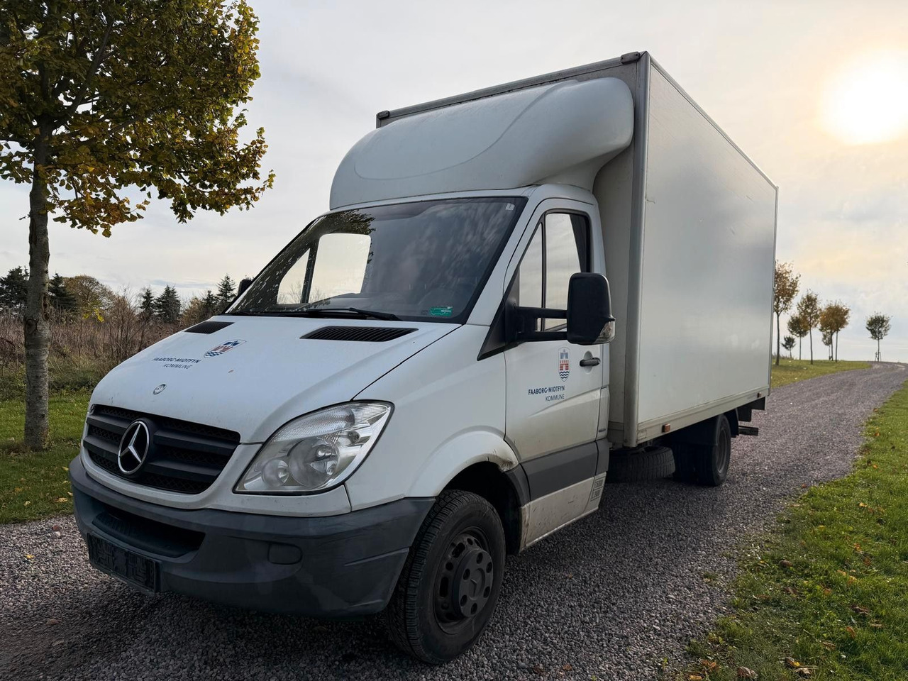 Mercedes-Benz Sprinter II 316 CDI Box + Lift - Panel van: picture 1 Mercedes-Benz Sprinter II 316 CDI Box + Lift - Panel van: picture 1