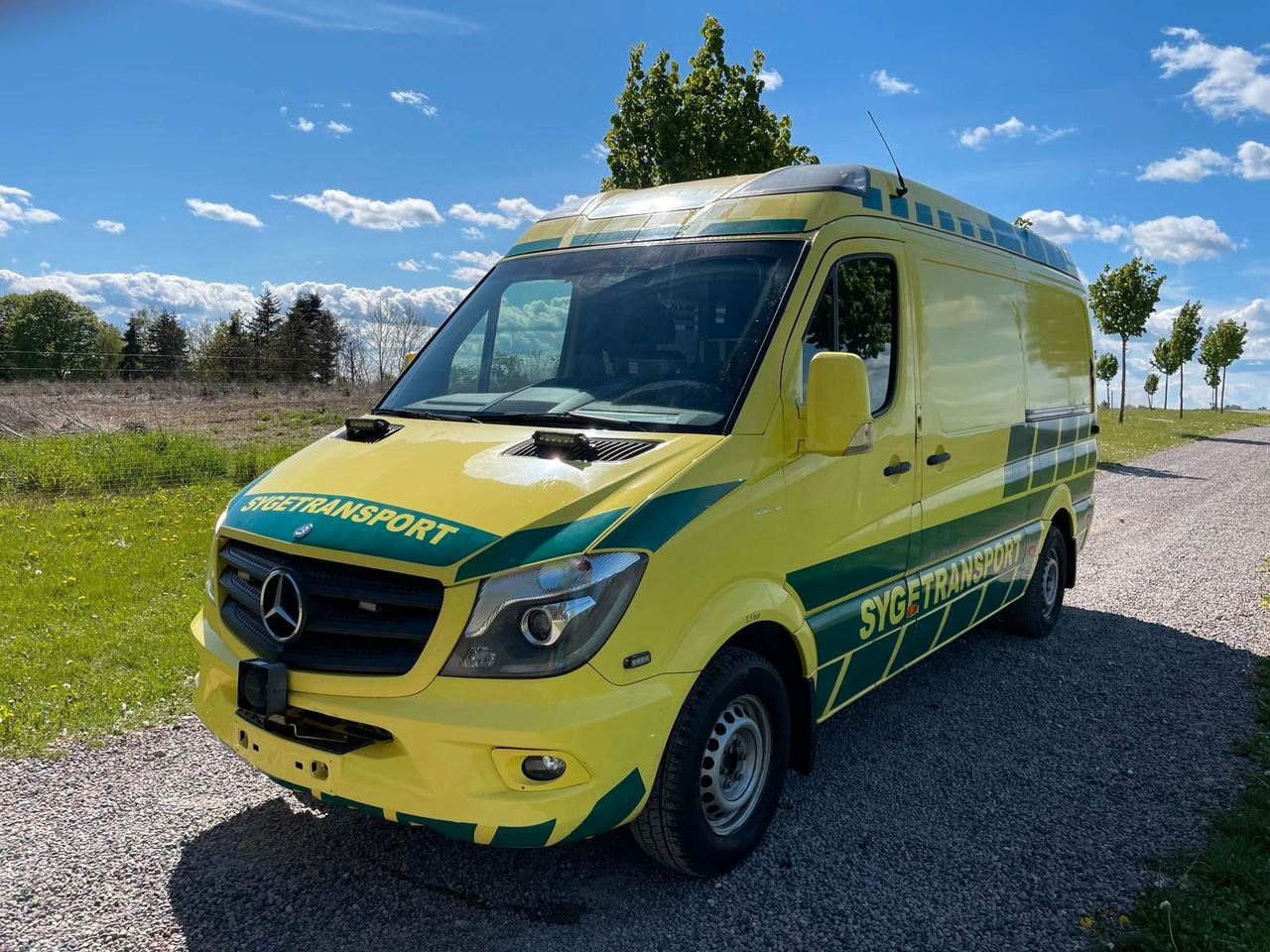 Mercedes-Benz Sprinter II Kasten 316 CDI Aut Ambulance* - Ambulance: picture 1 Mercedes-Benz Sprinter II Kasten 316 CDI Aut Ambulance* - Ambulance: picture 1