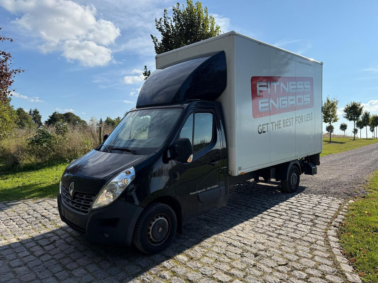 Renault Master III 2.3dCi box L:4,2 m x H:2,5m x B:2,2m - Flatbed van: picture 2 Renault Master III 2.3dCi box L:4,2 m x H:2,5m x B:2,2m - Flatbed van: picture 2