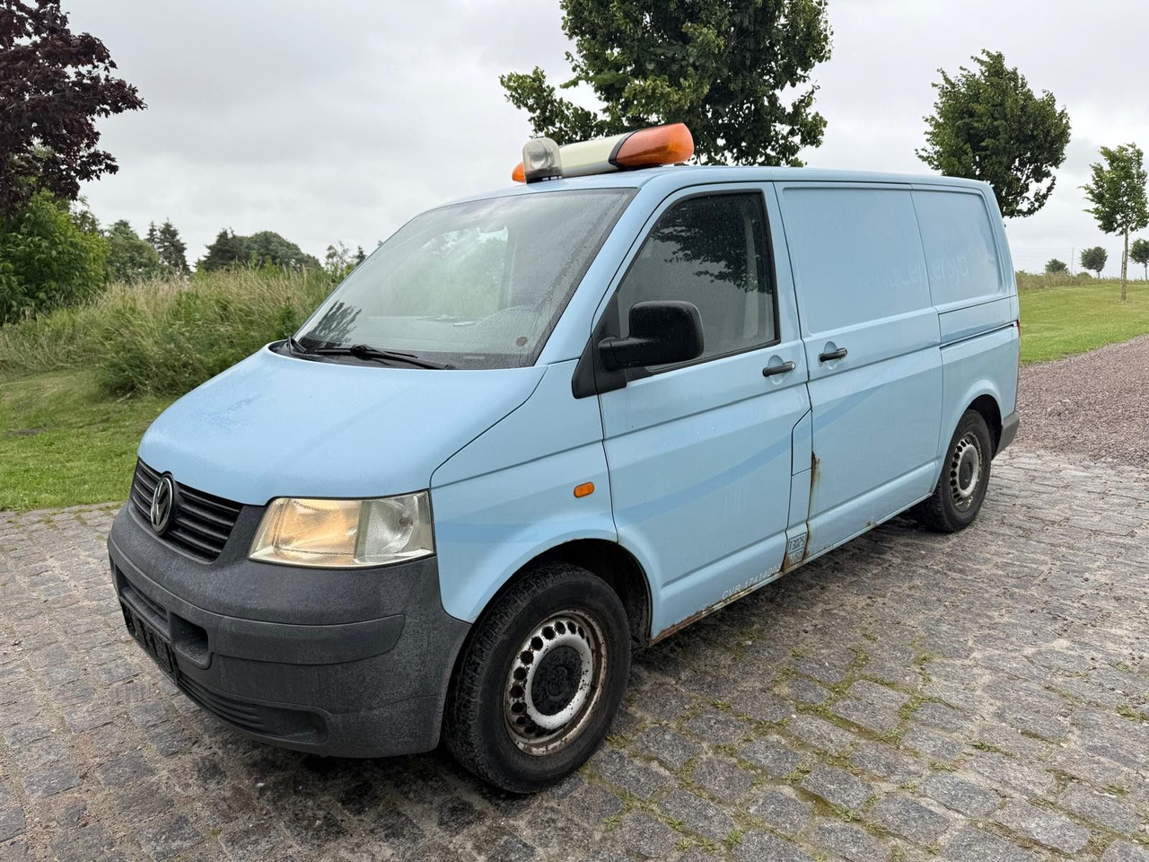 Volkswagen T5 Transporter 2.5 TDI 4Motion *Klima *4x4 - Small van: picture 2 Volkswagen T5 Transporter 2.5 TDI 4Motion *Klima *4x4 - Small van: picture 2