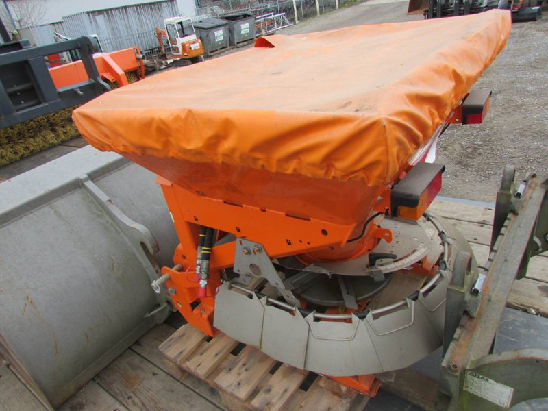 AMAZONEN Werke E+S H 300 - Sand/ Salt spreader for Construction machinery: picture 2 AMAZONEN Werke E+S H 300 - Sand/ Salt spreader for Construction machinery: picture 2