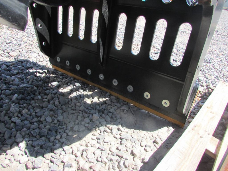 MB CRUSHER G 1000 S4 Sortiergreifer 14.000 EUR - Grapple for Construction machinery: picture 4 MB CRUSHER G 1000 S4 Sortiergreifer 14.000 EUR - Grapple for Construction machinery: picture 4