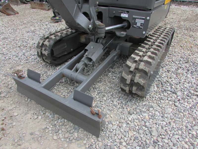 Volvo EC 18 E Minibagger 23.500 EUR - Mini excavator: picture 3 Volvo EC 18 E Minibagger 23.500 EUR - Mini excavator: picture 3