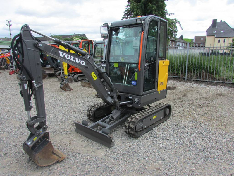 Volvo EC 18 E Minibagger 24.500 EUR - Mini excavator: picture 2 Volvo EC 18 E Minibagger 24.500 EUR - Mini excavator: picture 2