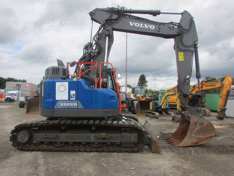 Volvo EC 235 EL Kettenbagger 132.000 EUR / AC - Crawler excavator: picture 1 Volvo EC 235 EL Kettenbagger 132.000 EUR / AC - Crawler excavator: picture 1