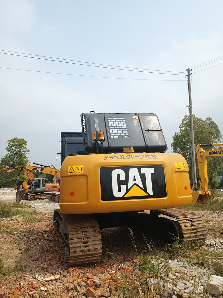 CATERPILLAR 323D2L - Crawler excavator: picture 4 CATERPILLAR 323D2L - Crawler excavator: picture 4