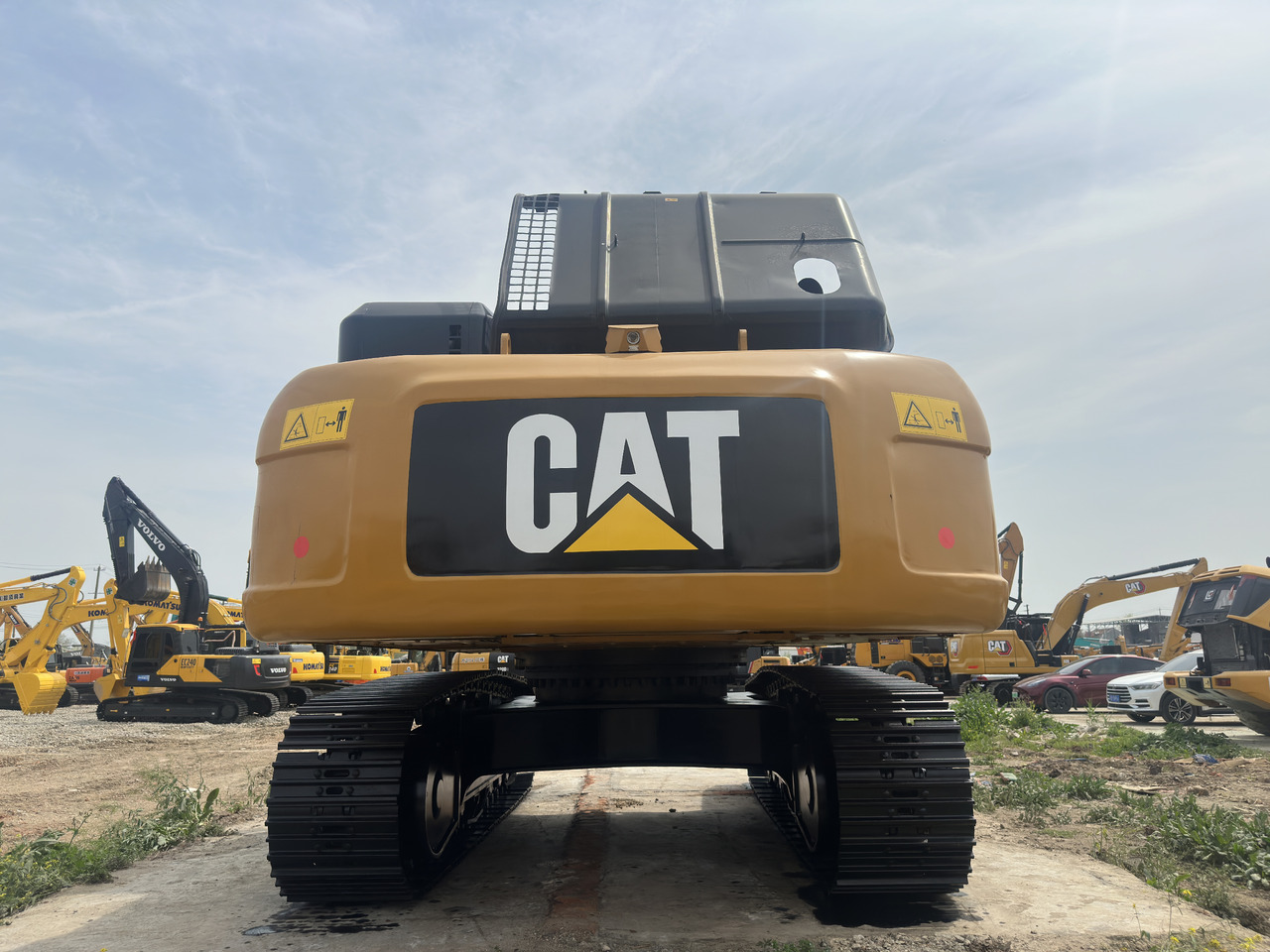 CATERPILLAR 330D2 - Crawler excavator: picture 3 CATERPILLAR 330D2 - Crawler excavator: picture 3