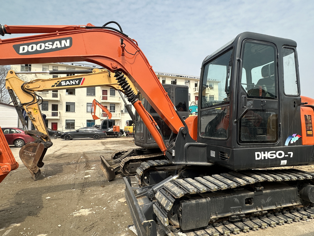 DOOSAN DH60-7 - Crawler excavator: picture 2 DOOSAN DH60-7 - Crawler excavator: picture 2