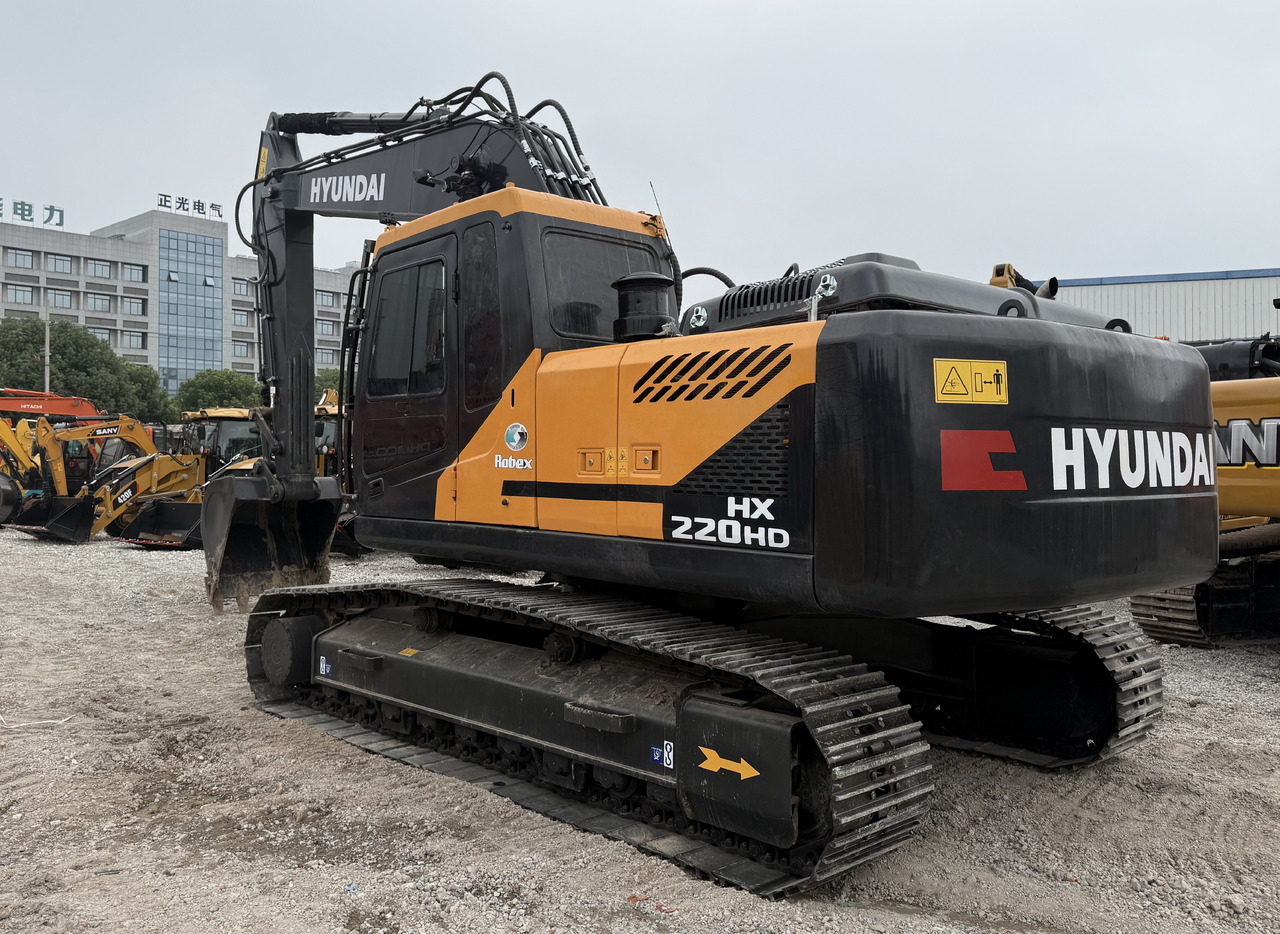 HYUNDAI HX220HD - Crawler excavator: picture 1 HYUNDAI HX220HD - Crawler excavator: picture 1