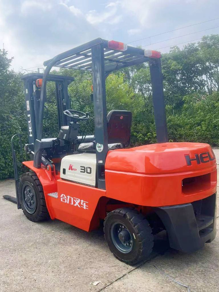 Heli K30 - Forklift: picture 1 Heli K30 - Forklift: picture 1