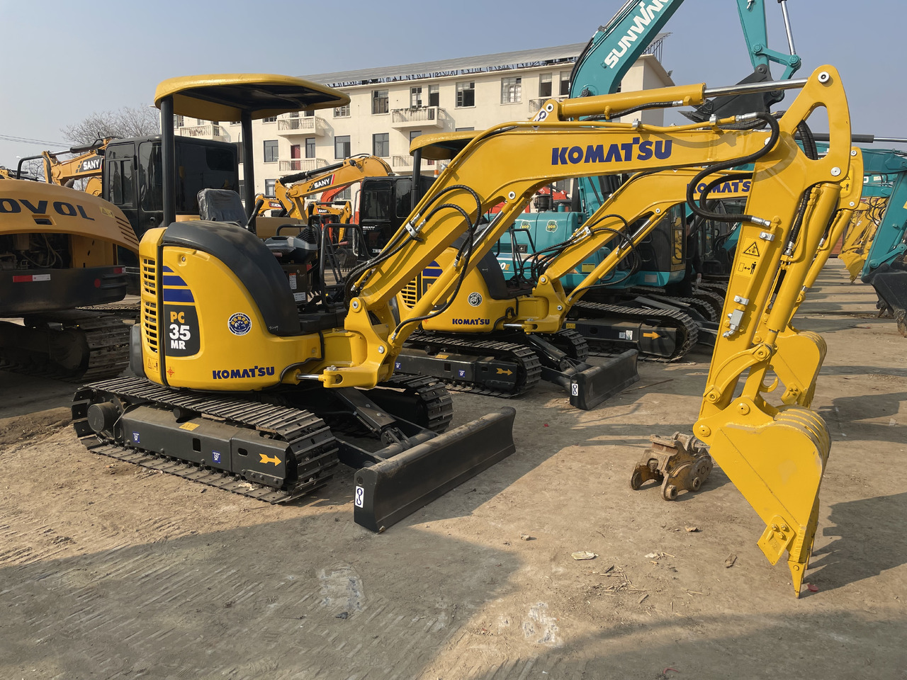 KOMATSU PC 35 MR-3 - Mini excavator: picture 1 KOMATSU PC 35 MR-3 - Mini excavator: picture 1